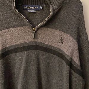 Men’s polo sweater